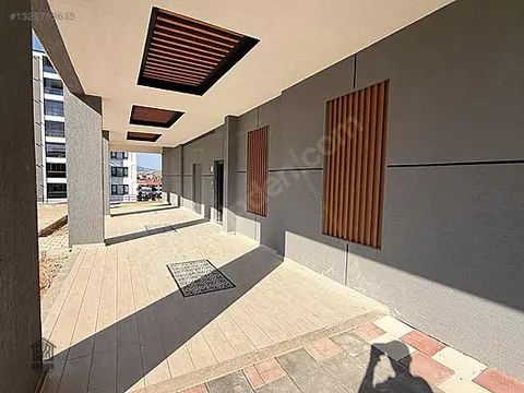KEMALÖZ MAHALLESİ LARA PARK SİTESİNDE SATILIK 3+1 DAİRE — Fotoğraf 3